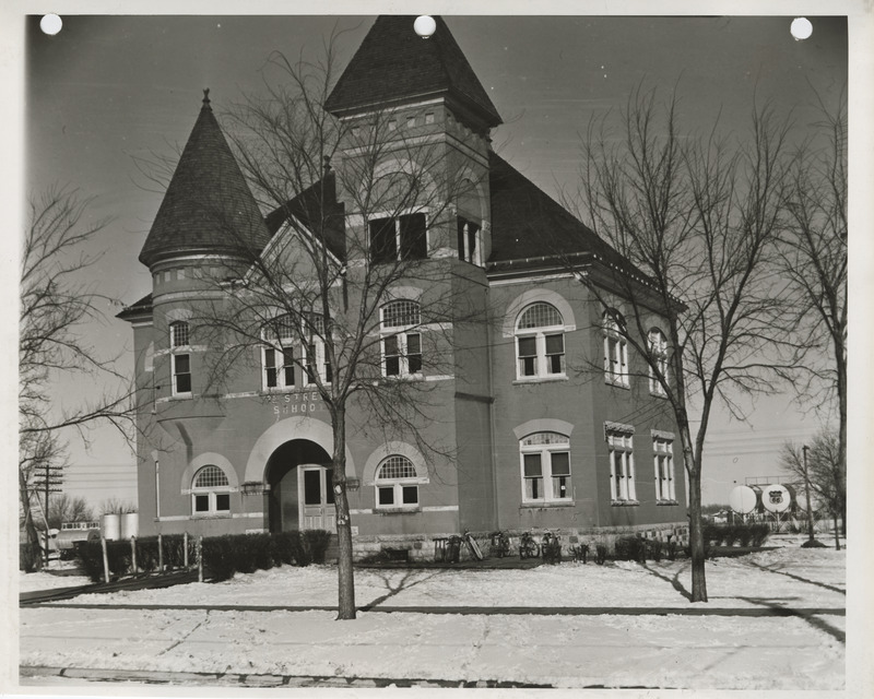 Photograph of a school building to be demolished in Storm Lake
