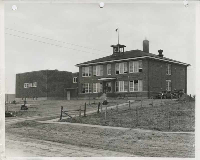 Photograph of a school gymnasium in Weldon