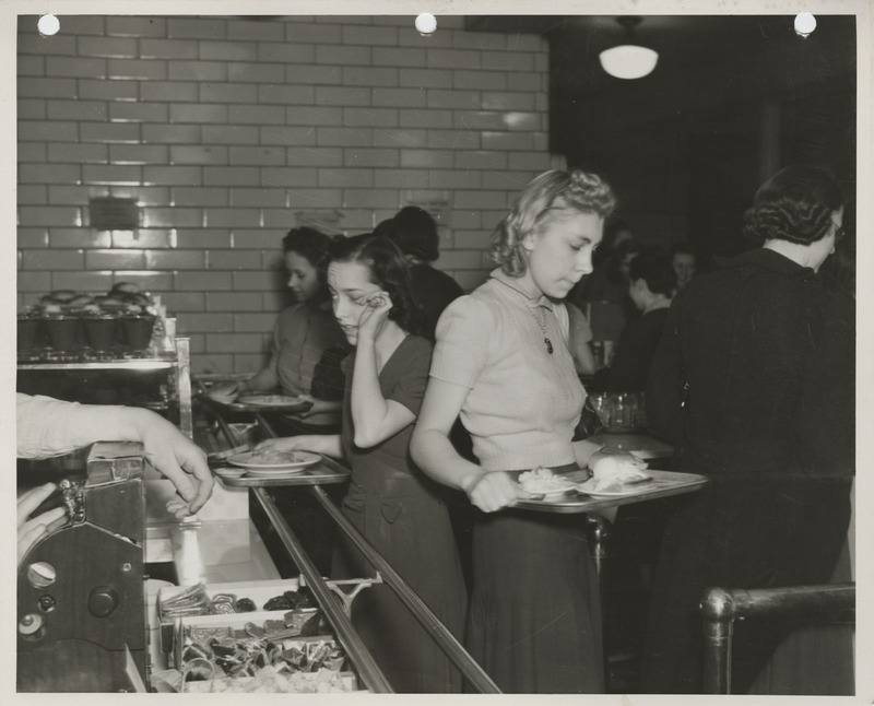 Photograph of hot lunch service at a high school in Davenport