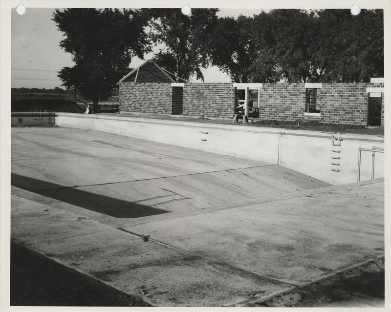 Photograph of the municipal swimming pool in Villisca