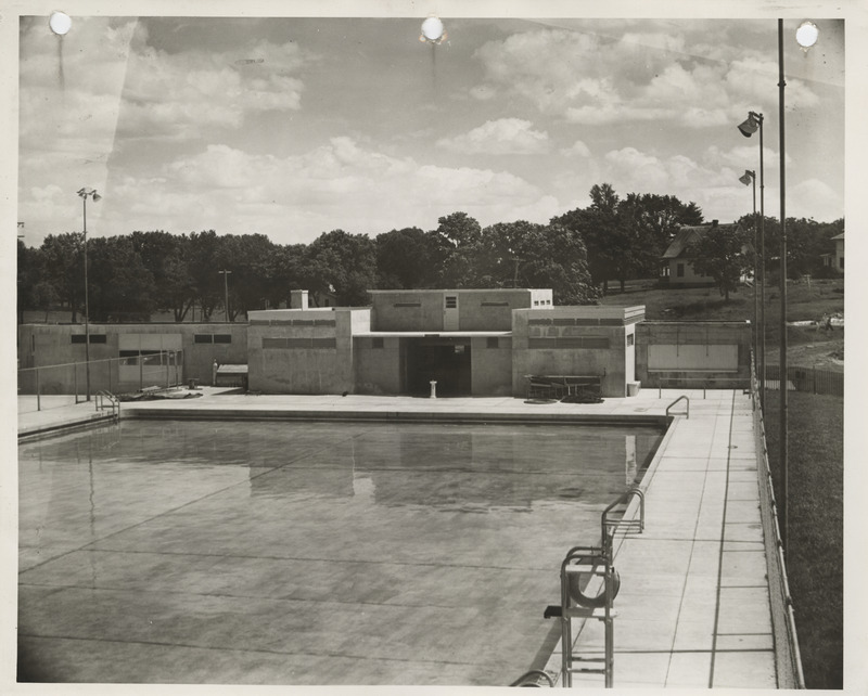 Photograph of the municipal swimming pool in Decorah