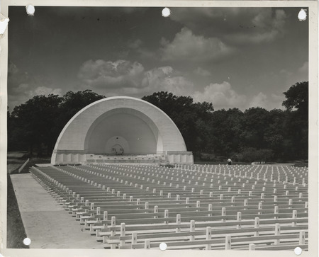 Photograph of the bandshell at Oleson Park in Fort Dodge
