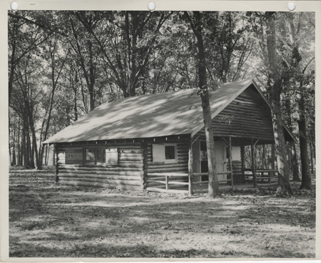 Photograph of a shelter house at a city park in Columbus Junction
