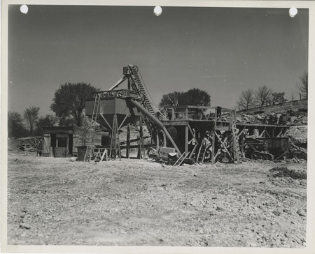 Photograph of equipment at a quarry near Columbus Junction