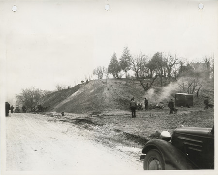 Photograph of people grading and draining Fairmount Street in Davenport