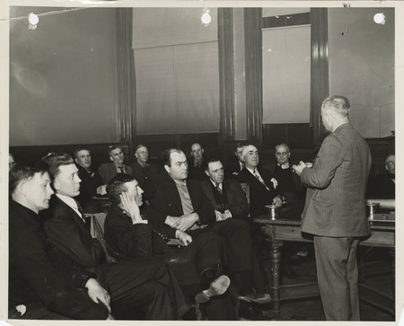 Photograph of the Foremanship Training School held at the State House in Des Moines