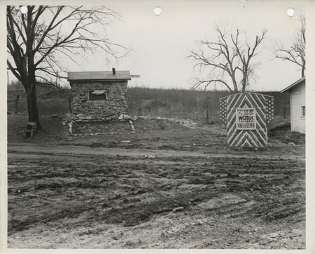 Photograph of the office and buildings at a quarry in Union County