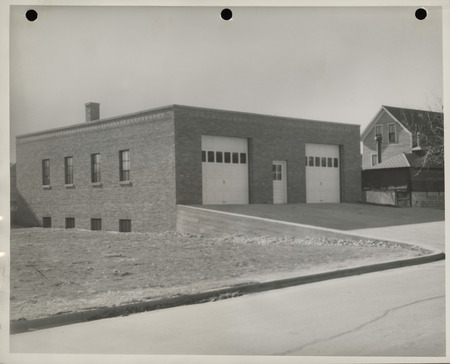 Photograph of city garage in Denison