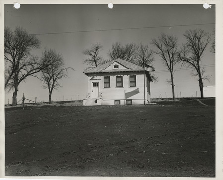 Photograph of the construction of bathhouse in Red Oak