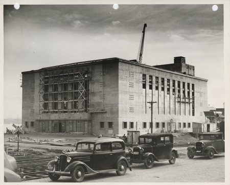 Photograph of the construction of the armory in Burlington