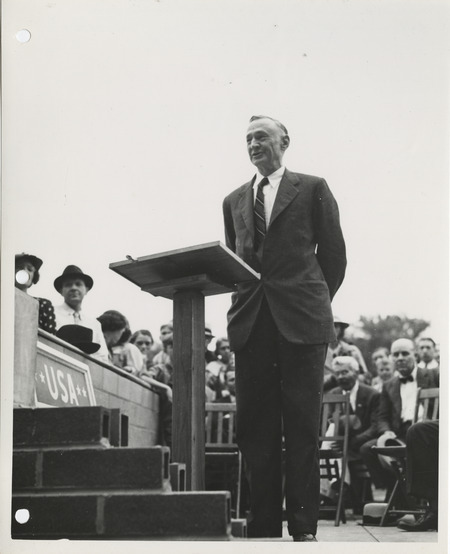 Photograph of group of people gathered during the dedication of bathhouse and shelter house in Riverview Park