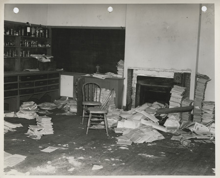 Photograph of a 2nd floor room in Gaston Hall at Tabor College in Tabor
