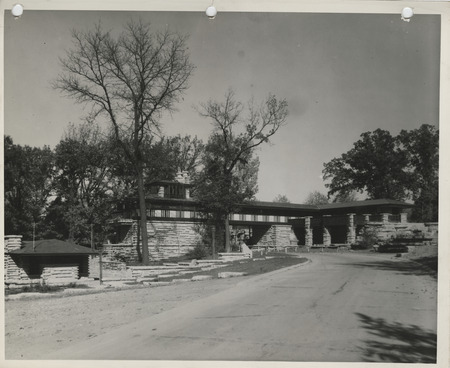 Photograph of the main shelter house at Eagle Point Park in Dubuque