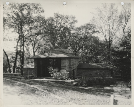 Photograph of a shelter house at Eagle Point Park in Dubuque