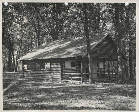 Photograph of a shelter house at a city park in Columbus Junction