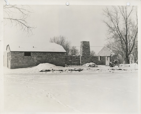 Photograph of a shelter house at a city park in Le Mars