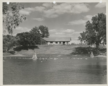 Photograph of a swimming area at a city park in Le Mars