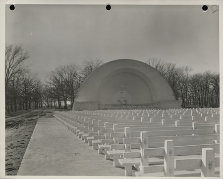 Photograph of a bandshell at Oleson Park in Fort Dodge