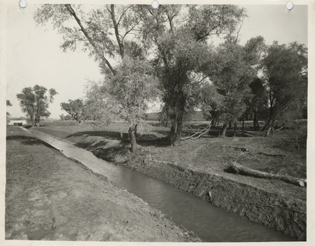 Photograph of a channel change on the Skunk River in Hamilton County