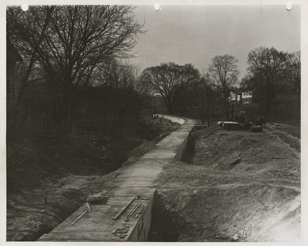 Photograph of storm sewer construction in Muscatine