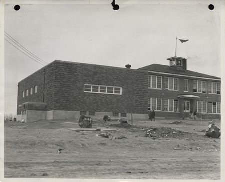 Photograph of a school gymnasium in Weldon