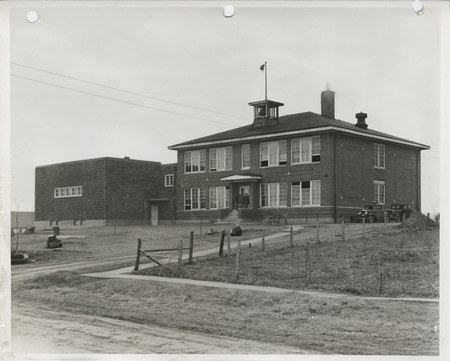 Photograph of a school gymnasium in Weldon
