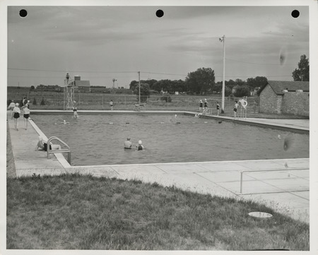 Photograph of people using the municipal swimming pool in Pocahontas