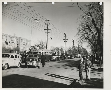Photograph of group of people gathered during the dedication of the University Avenue improvements in Des Moines